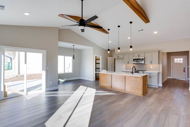 12005 W Cornelison St, Wichita, KS 67212