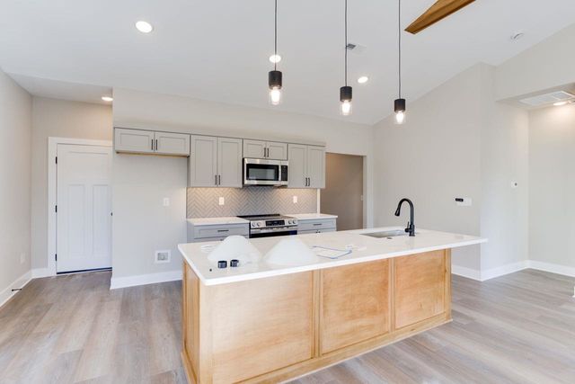 12005 W Cornelison St, Wichita, KS 67212