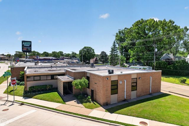22655 S Chrysler Drive, Hazel Park, MI 48030