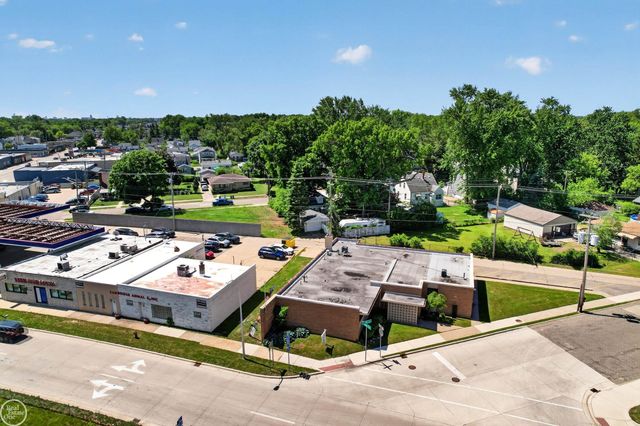 22655 S Chrysler Drive, Hazel Park, MI 48030