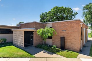22655 S Chrysler Drive, Hazel Park, MI 48030