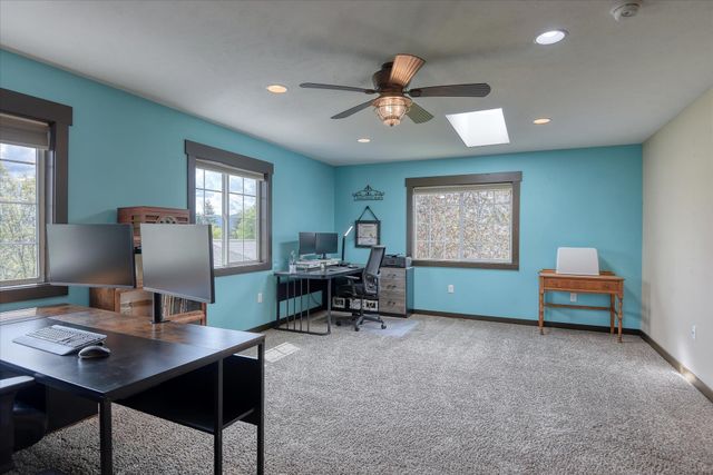 2222 S Progress Rd, Spokane, WA 99037