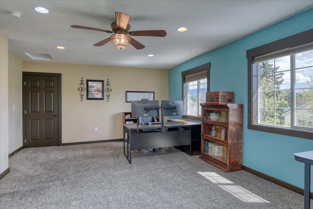 2222 S Progress Rd, Spokane, WA 99037