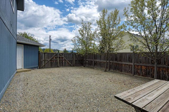 2222 S Progress Rd, Spokane, WA 99037