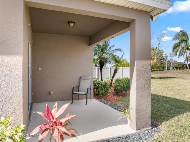 108 Alamere Drive SW, Palm Bay, FL 32908