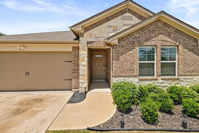 114 Grasslands TRL, Hutto, TX 78634
