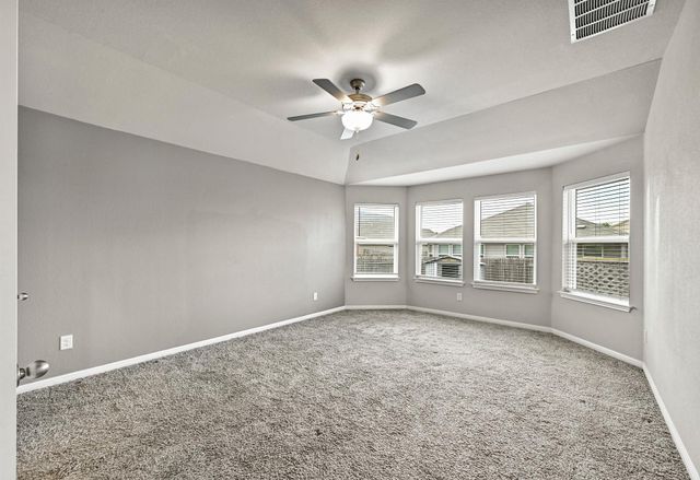 114 Grasslands TRL, Hutto, TX 78634