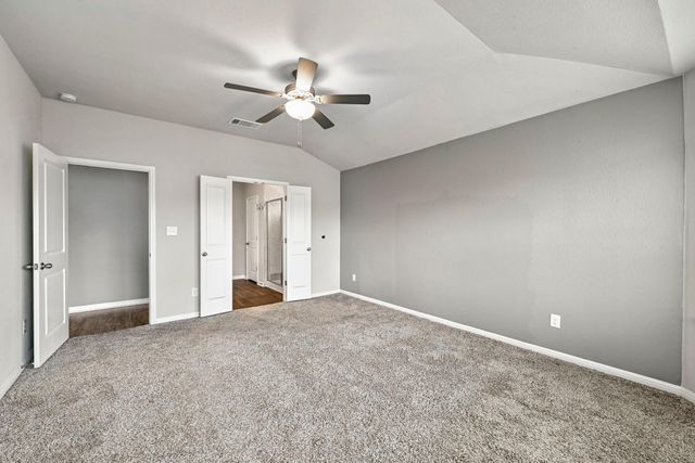 114 Grasslands TRL, Hutto, TX 78634