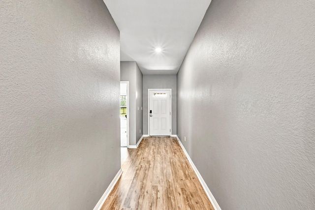 114 Grasslands TRL, Hutto, TX 78634