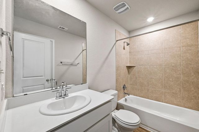 114 Grasslands TRL, Hutto, TX 78634