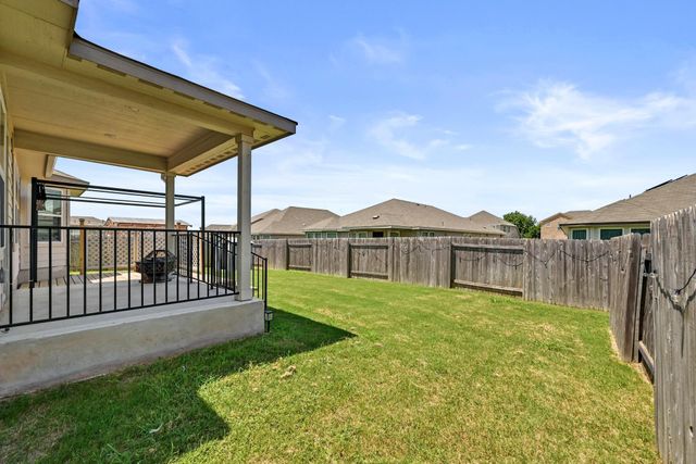 114 Grasslands TRL, Hutto, TX 78634