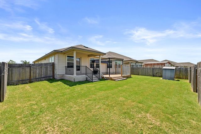 114 Grasslands TRL, Hutto, TX 78634