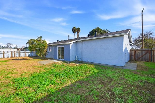 1157 School St, Suisun City, CA 94585