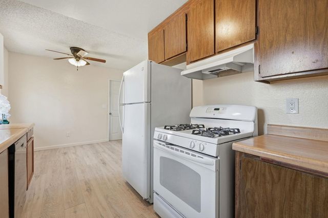 1157 School St, Suisun City, CA 94585