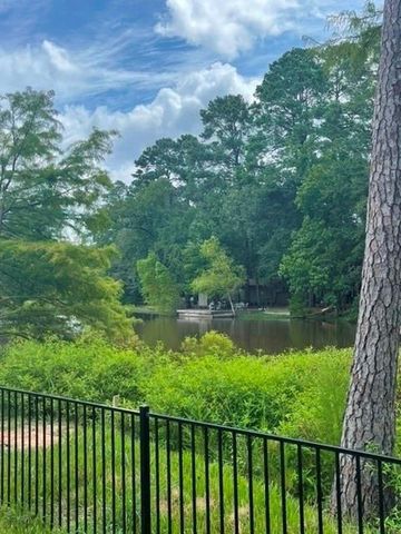 801 Crystal River Road, Conroe, TX 77316