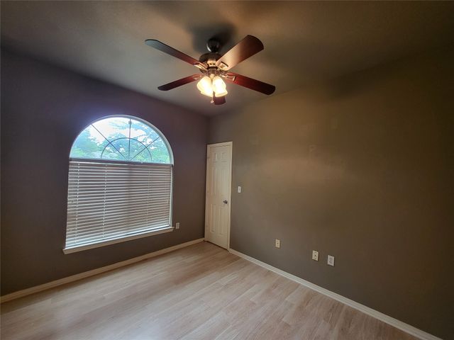 1819 N Fitzhugh Avenue C, Dallas, TX 75204