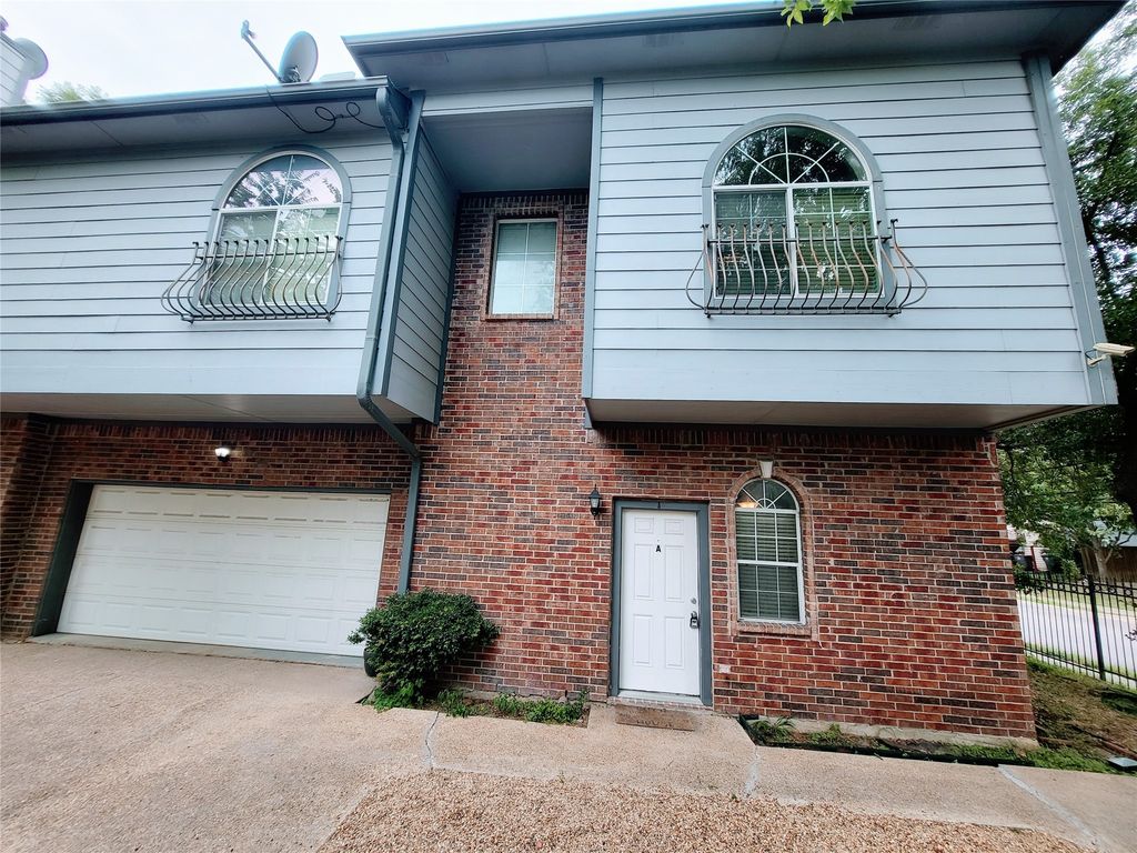 1819 N Fitzhugh Avenue C, Dallas, TX 75204