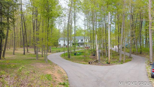 6467 118th Avenue, Fennville, MI 49408