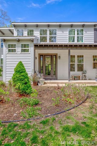 6467 118th Avenue, Fennville, MI 49408