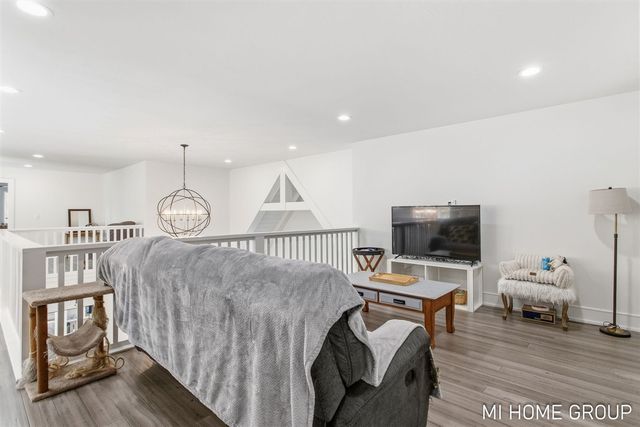 6467 118th Avenue, Fennville, MI 49408