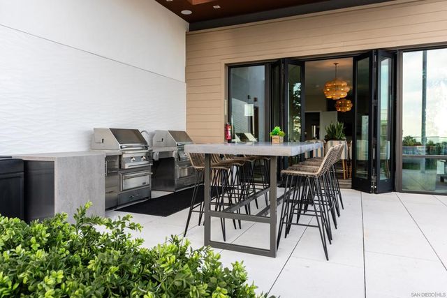 355 N Cleveland St 211, Oceanside, CA 92054