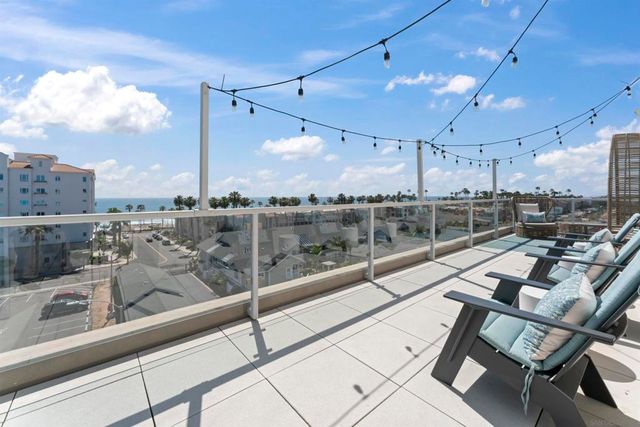 355 N Cleveland St 211, Oceanside, CA 92054