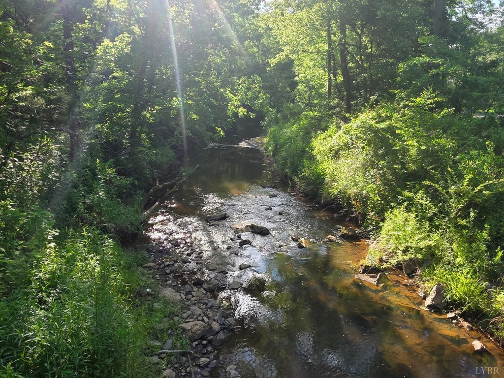 Image 1 of property listing at 0 Dreaming Creek Road, Concord, VA 24538