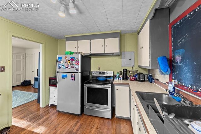 2818 W Bijou Street, Colorado Springs, CO 80904