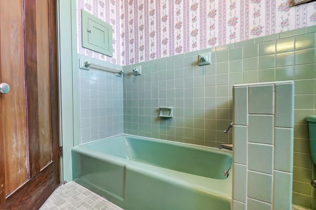 405 E Spring Street 405 E Spring Street, Saint Marys, OH 45885