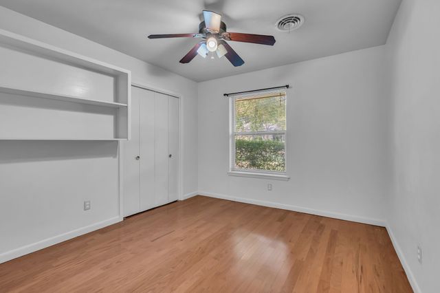 2972 Maydelle Lane, Farmers Branch, TX 75234