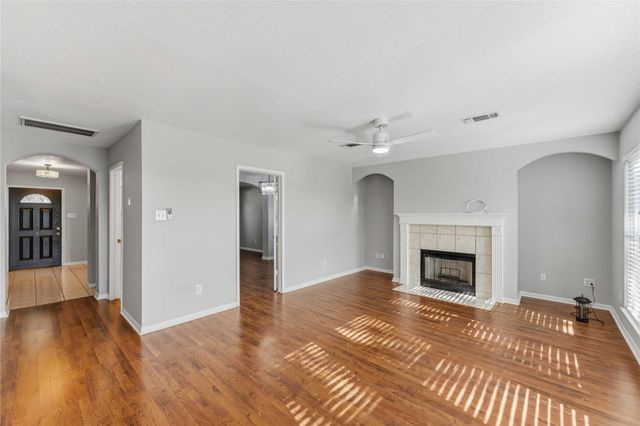 3111 Glenwood Drive, Pearland, TX 77584