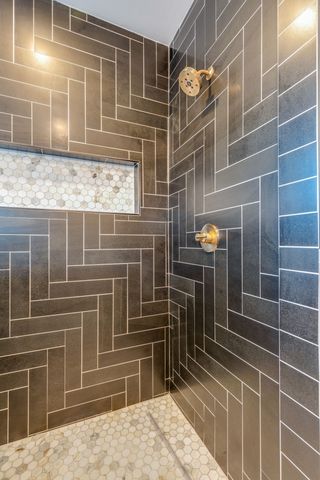 613 21st Ave, N, Nashville, TN 37203