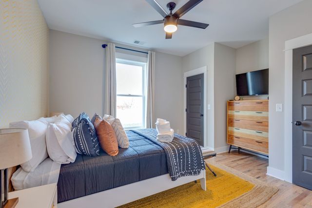 613 21st Ave, N, Nashville, TN 37203