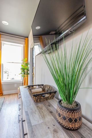 613 21st Ave, N, Nashville, TN 37203