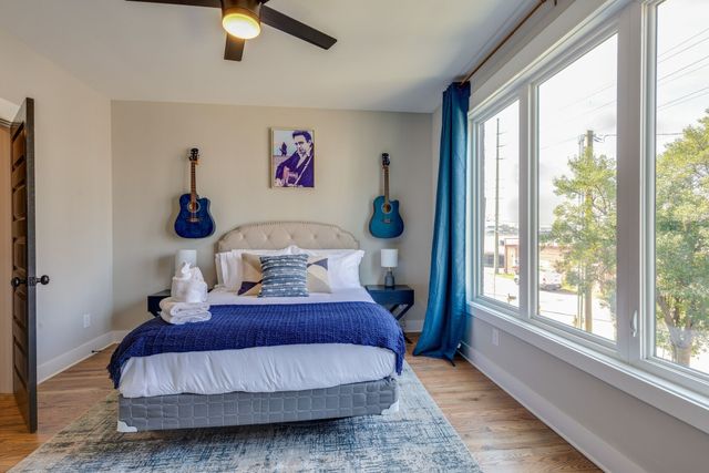 613 21st Ave, N, Nashville, TN 37203