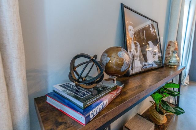 613 21st Ave, N, Nashville, TN 37203