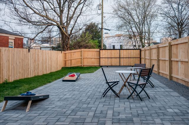 613 21st Ave, N, Nashville, TN 37203