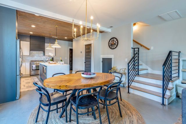 613 21st Ave, N, Nashville, TN 37203