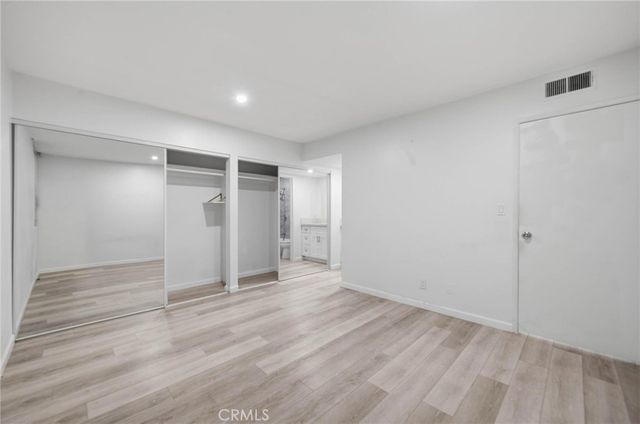 18620 Hatteras Street 206, Tarzana, CA 91356