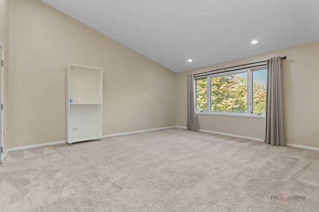 2435 Lexington Drive, Long Grove, IL 60047