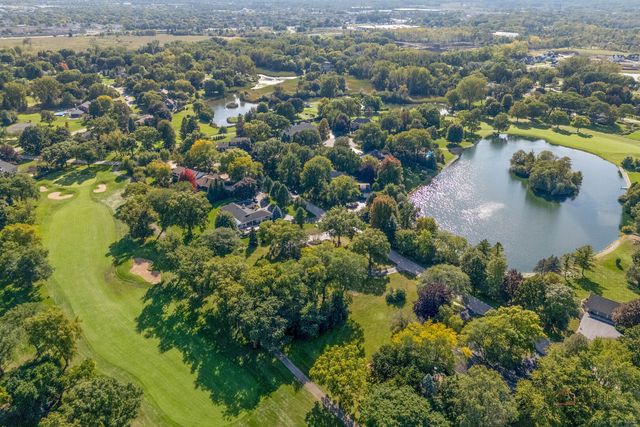 2435 Lexington Drive, Long Grove, IL 60047