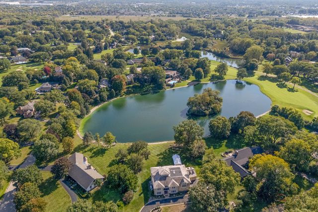 2435 Lexington Drive, Long Grove, IL 60047