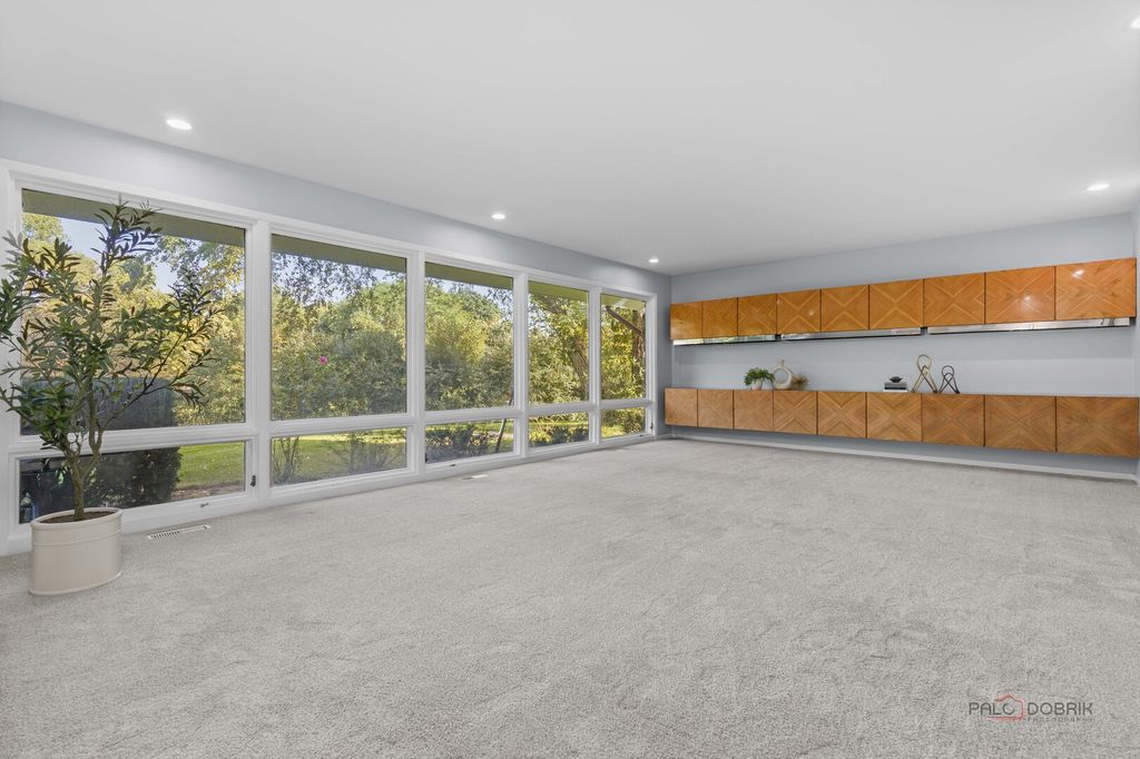 2435 Lexington Drive, Long Grove, IL 60047 — photo 5