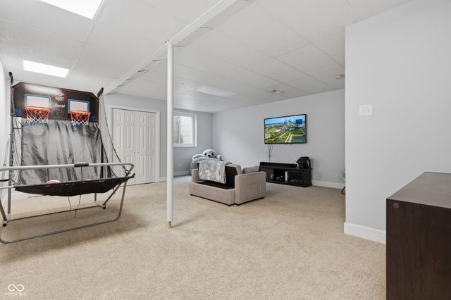 14703 Newport Drive, Westfield, IN 46074