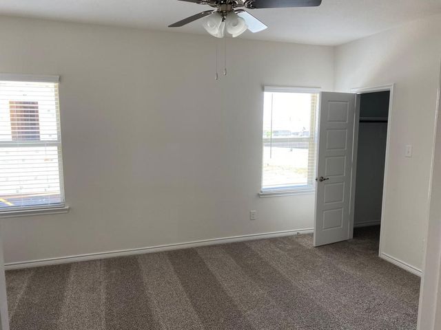 2402 Siskiyou Street, Lewisville, TX 75056