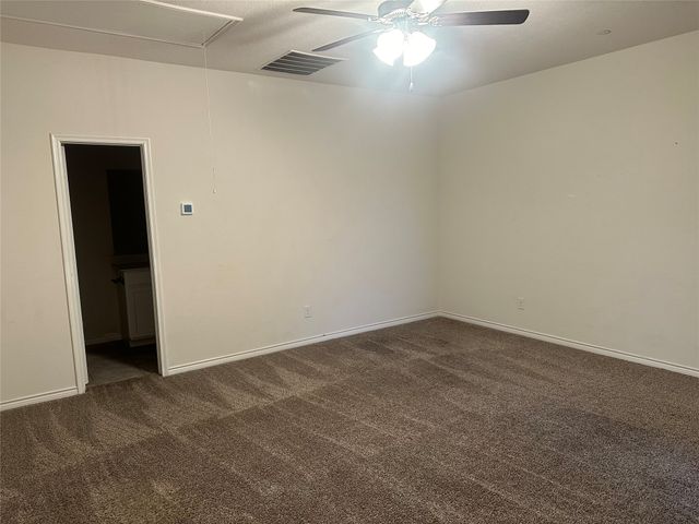 2402 Siskiyou Street, Lewisville, TX 75056