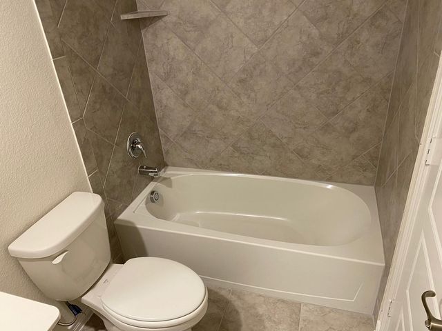 2402 Siskiyou Street, Lewisville, TX 75056