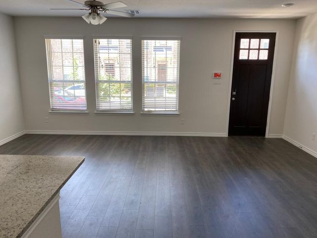 2402 Siskiyou Street, Lewisville, TX 75056