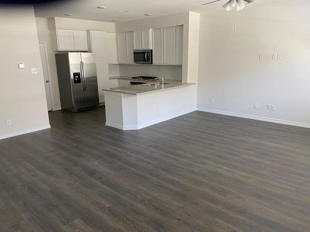 2402 Siskiyou Street, Lewisville, TX 75056