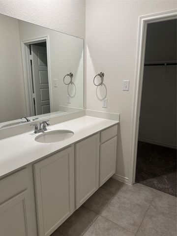 2402 Siskiyou Street, Lewisville, TX 75056